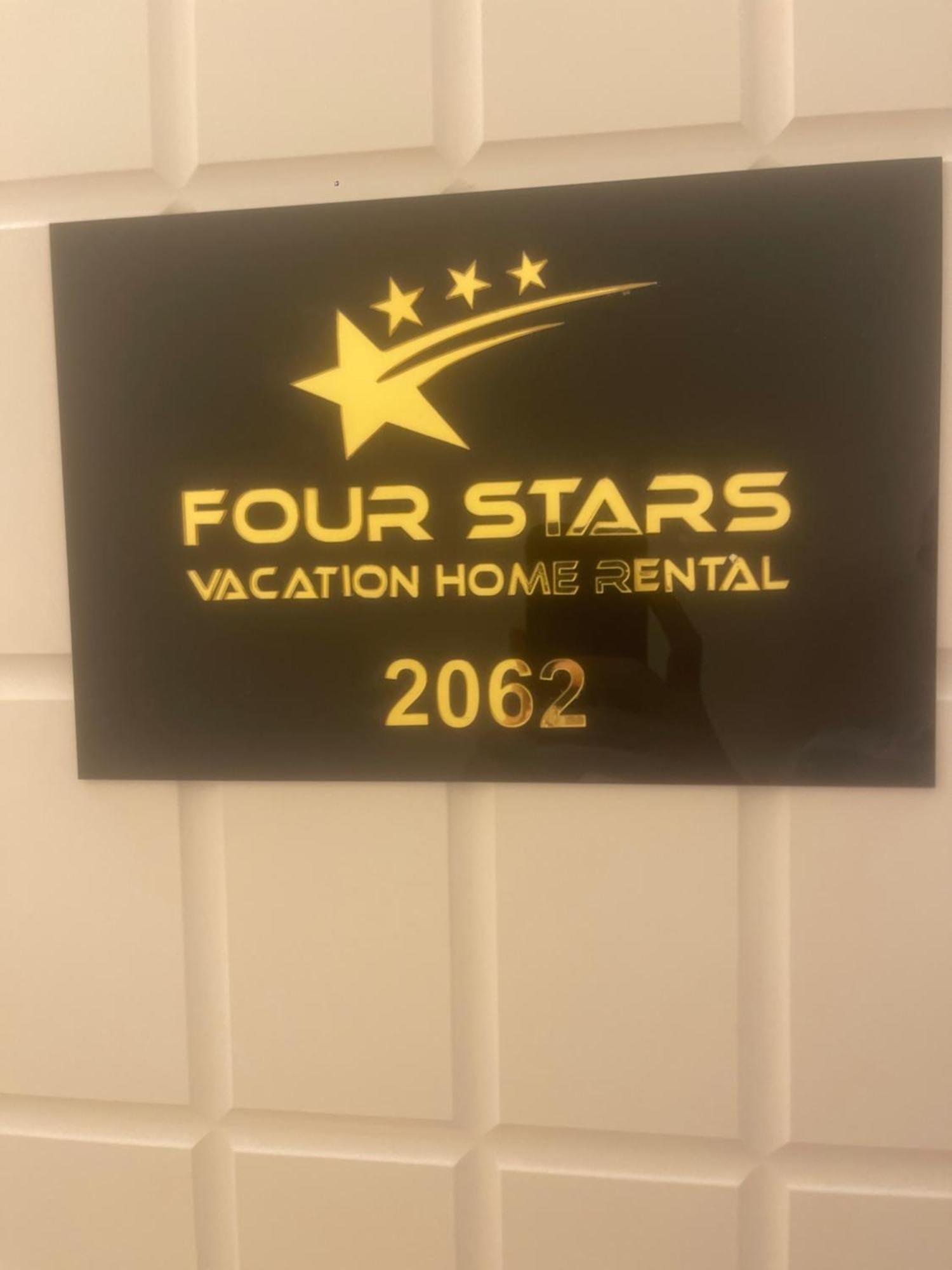 Four Stars Hostel Dubai Exteriör bild