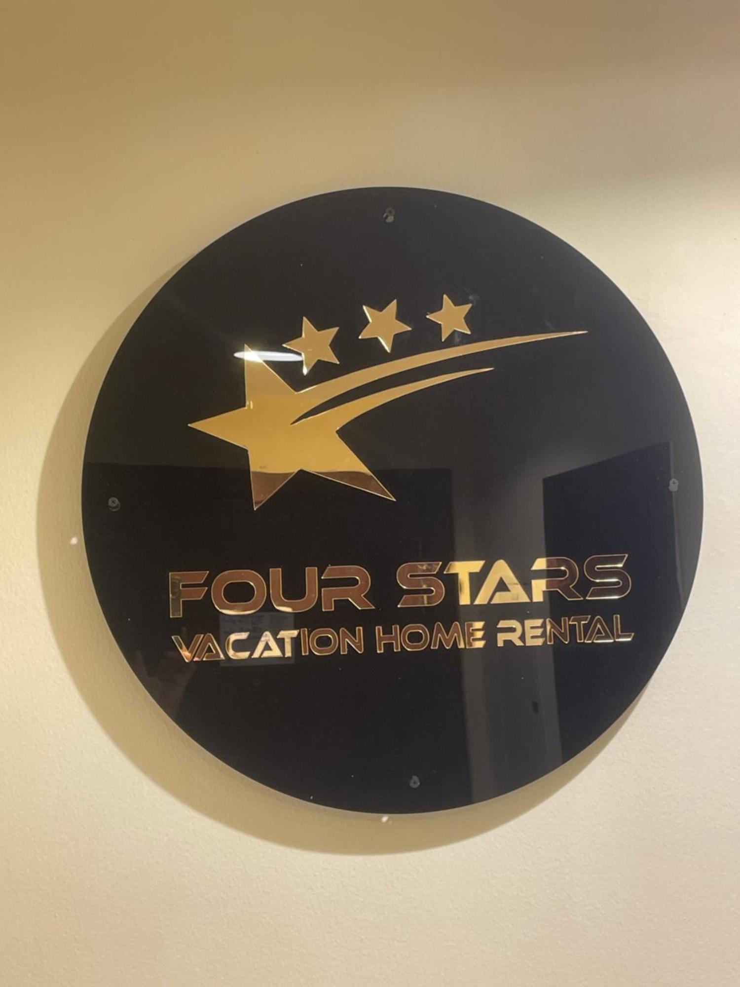 Four Stars Hostel Dubai Exteriör bild