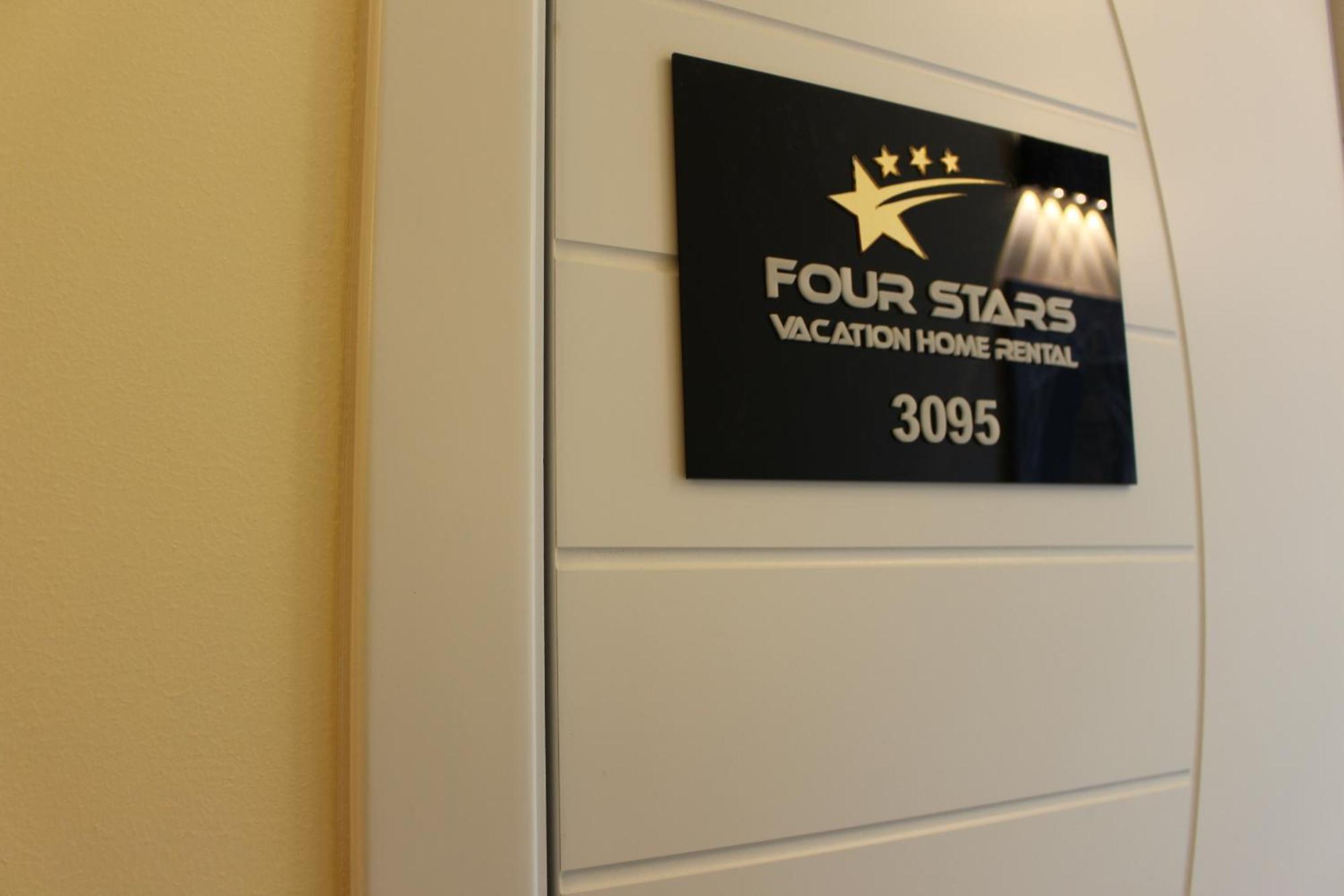 Four Stars Hostel Dubai Exteriör bild